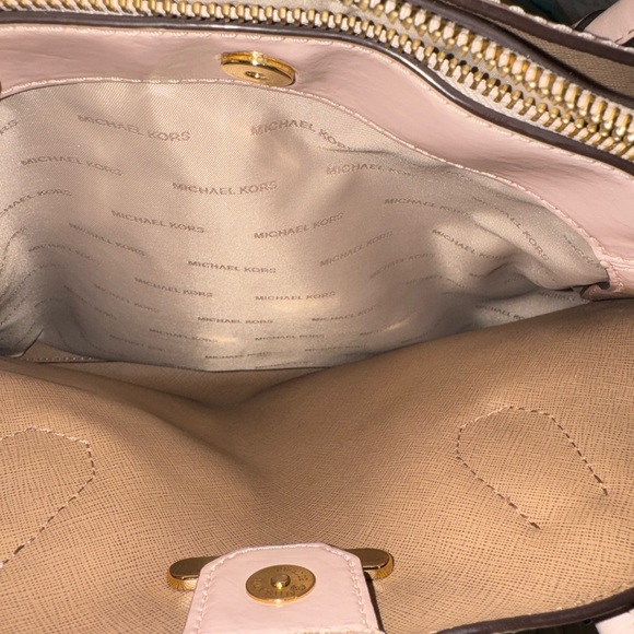 Michael Kors Blush Pink Purse - Picture 7 of 9